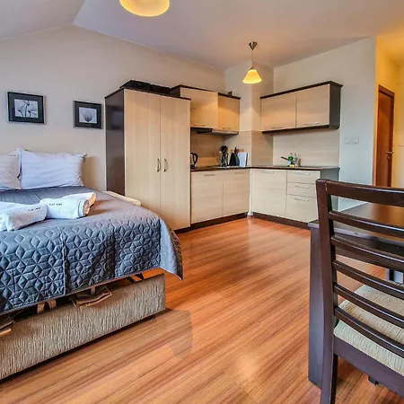 Cozy In The Regnum & By Flat Mаnager דירה